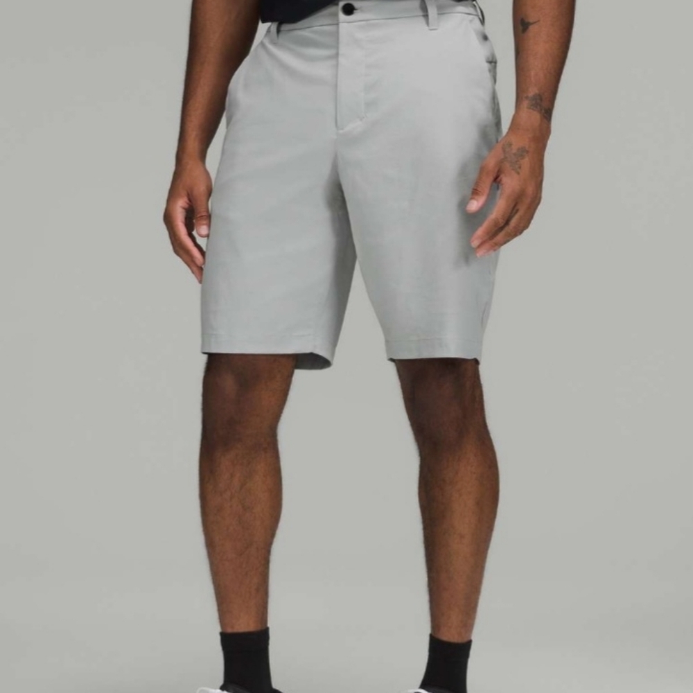 Lululemon Gray Commission Golf Short 10"